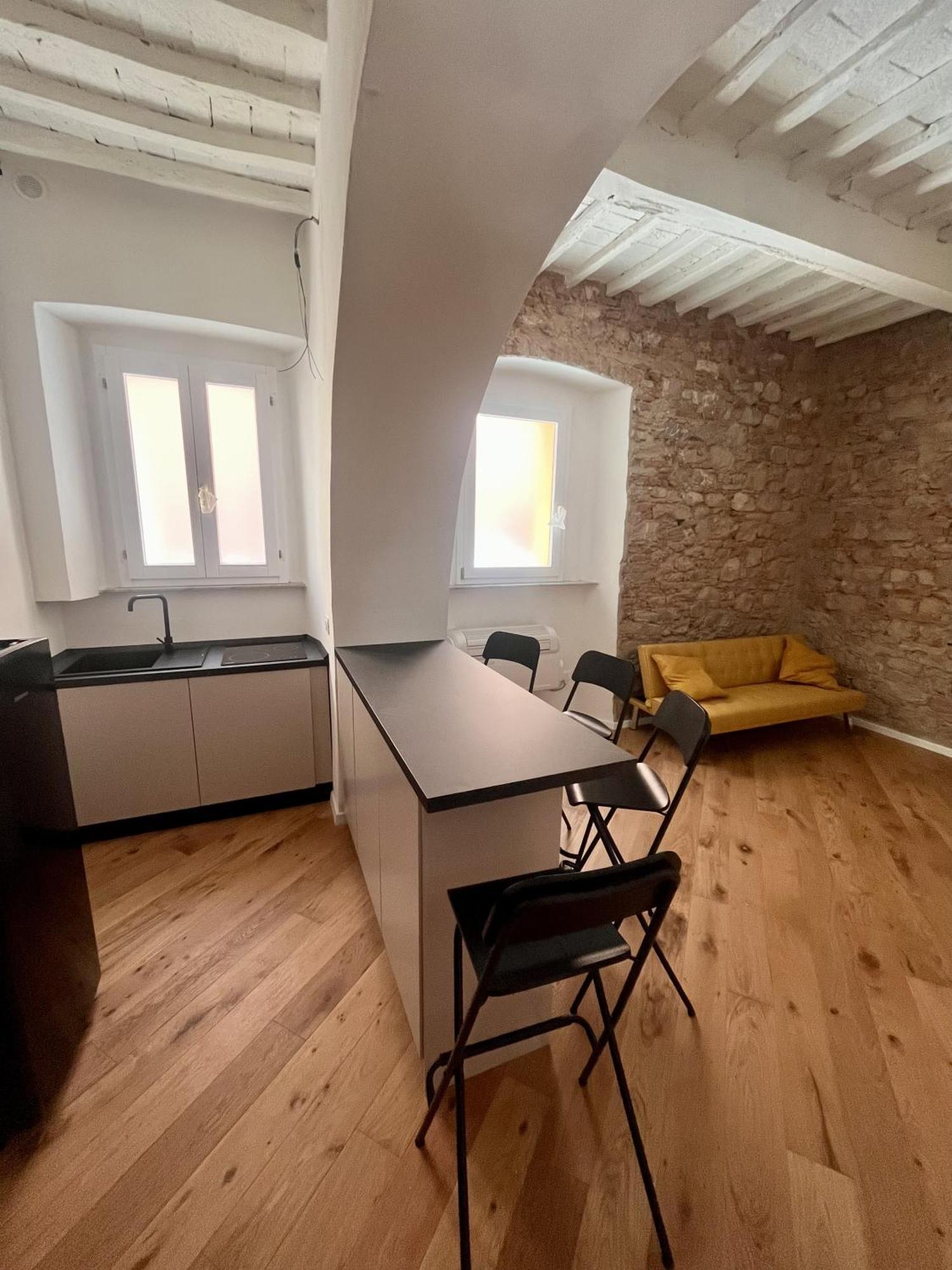 Luxury Apartment Centro Storico Пьомбино Экстерьер фото